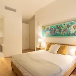Santa Tecla Living Washington Building